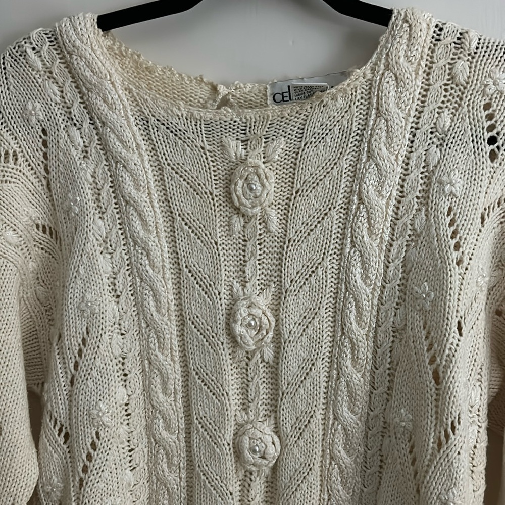 Celina yang me cream pull over sweater